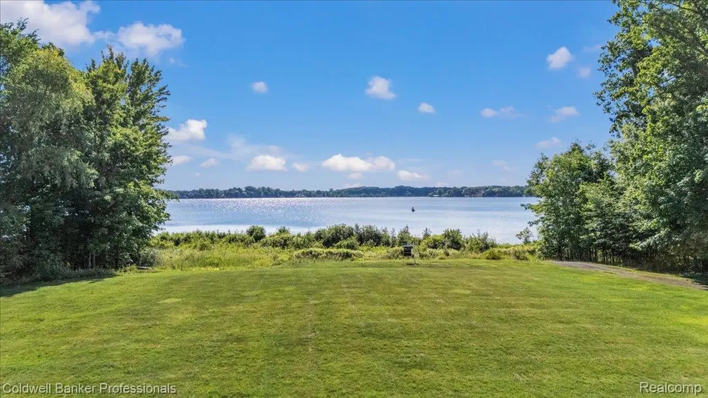4359 Longview Drive Elba Township MI 48446