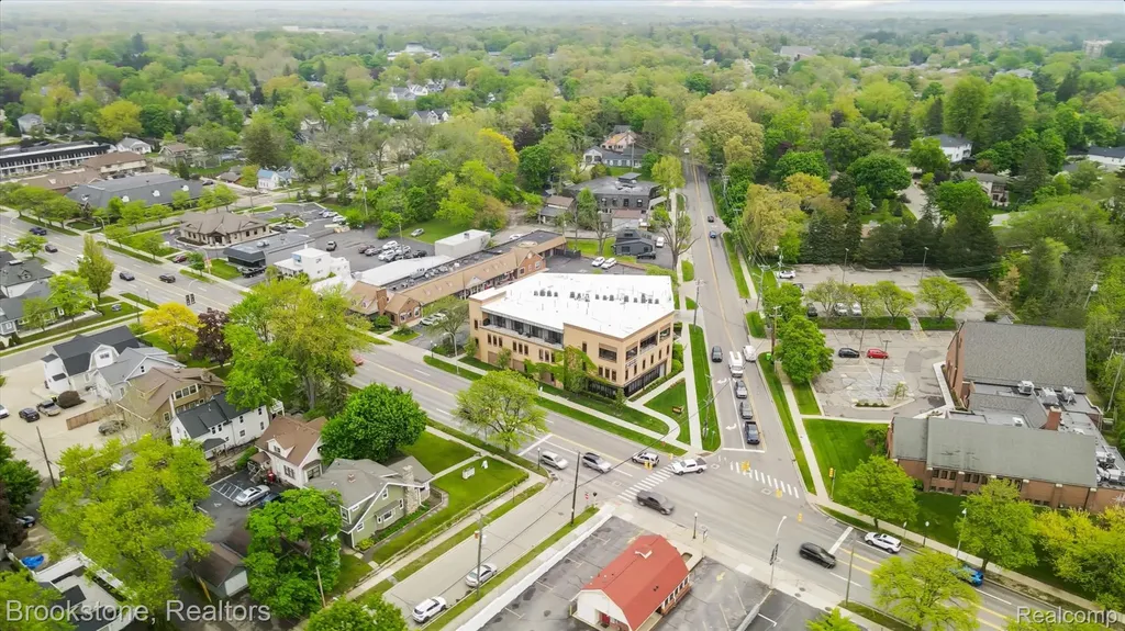 804 N Main Street Rochester City MI 48307