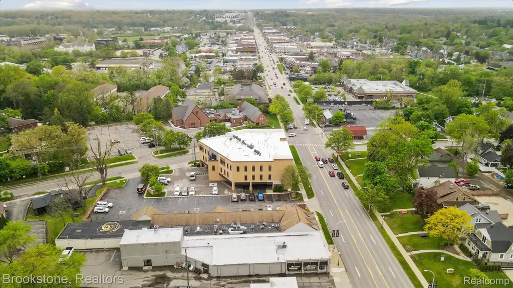 804 N Main Street Rochester City MI 48307