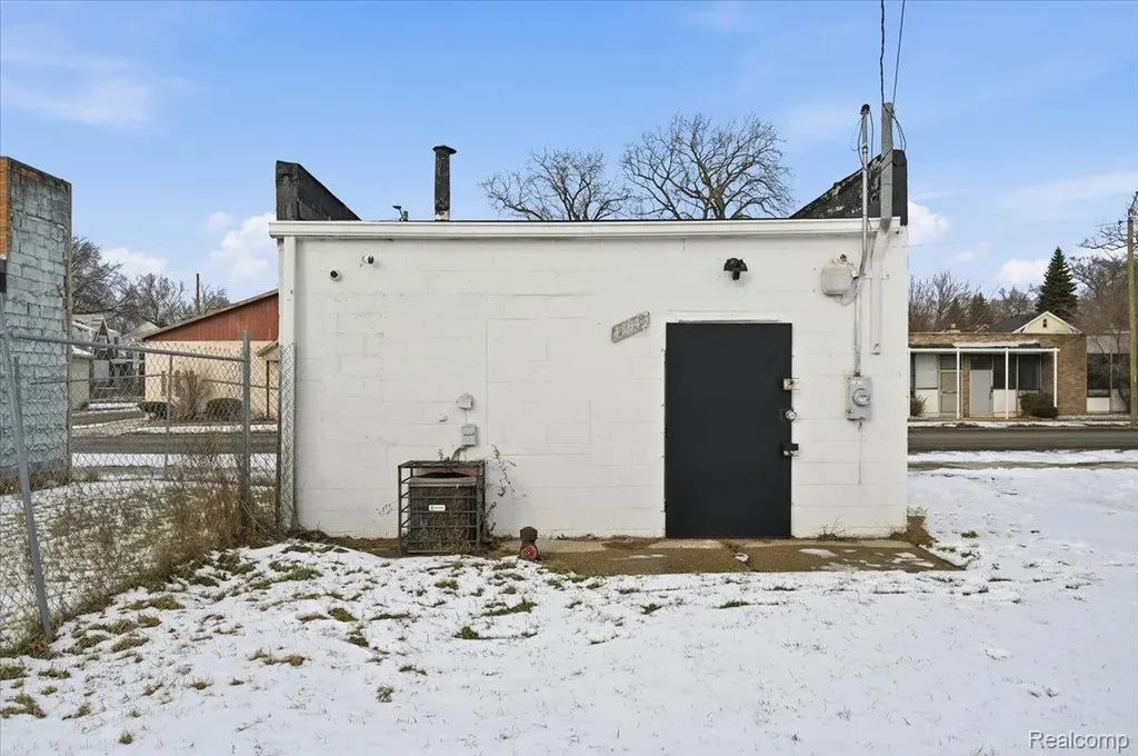 13043 Puritan Street Detroit City MI 48227