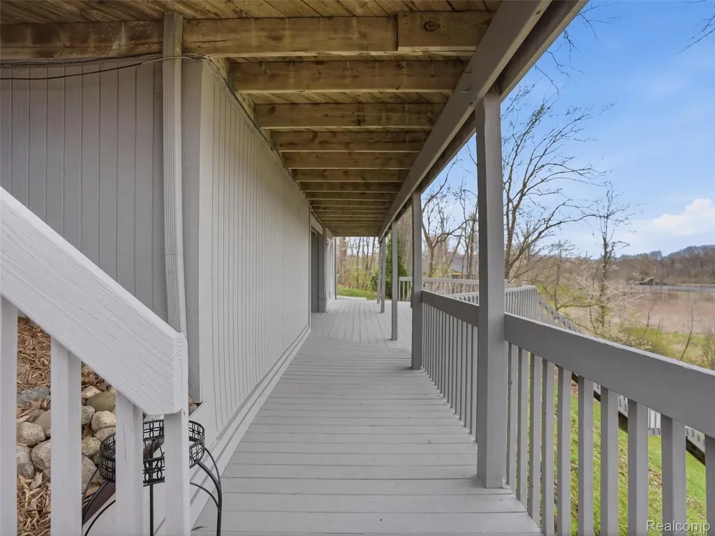 4965 Grover Drive Genoa Township MI 48116