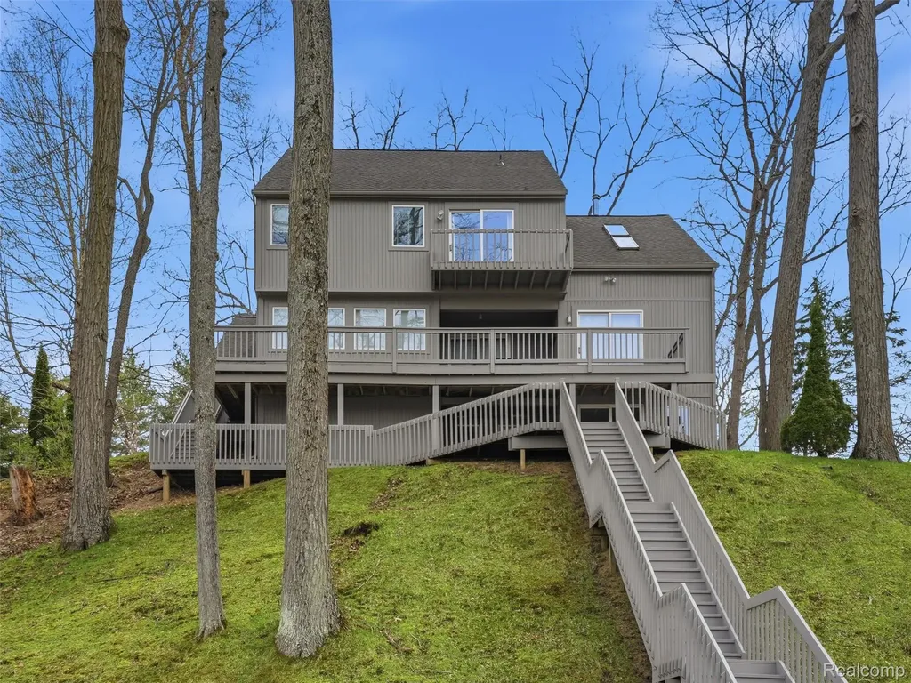 4965 Grover Drive Genoa Township MI 48116