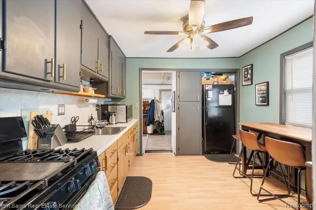 26692 Chippendale Street Roseville City MI 48066