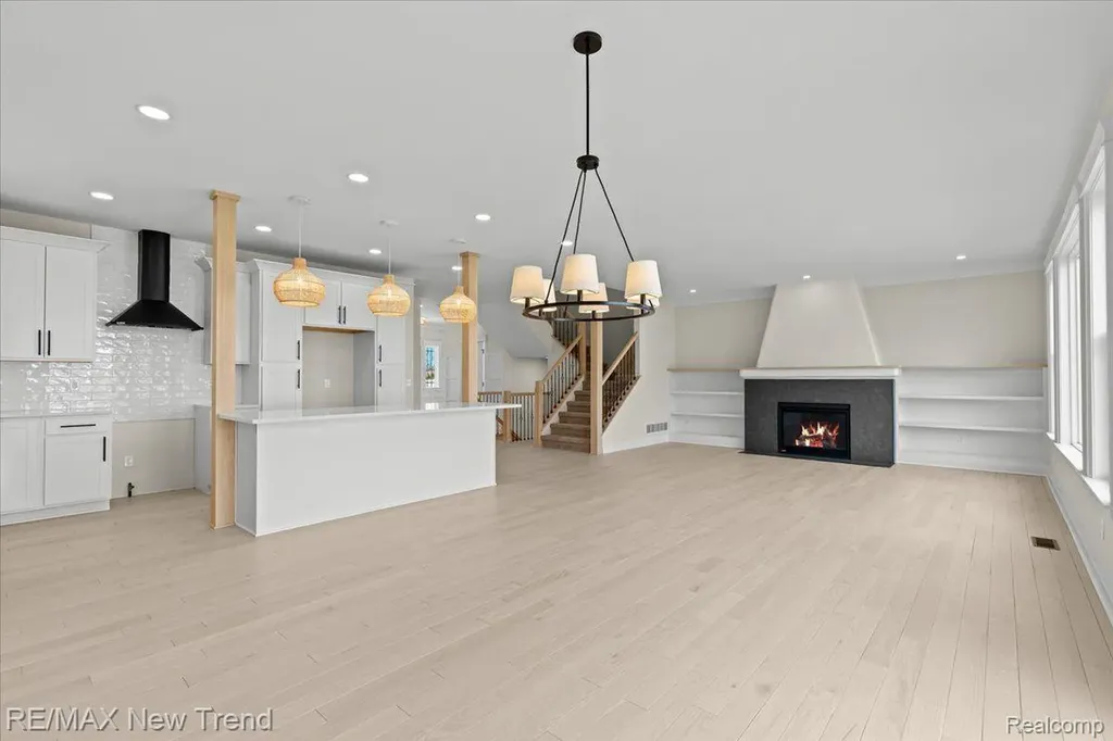 209 Mountain View Lane Milford Village MI 48381