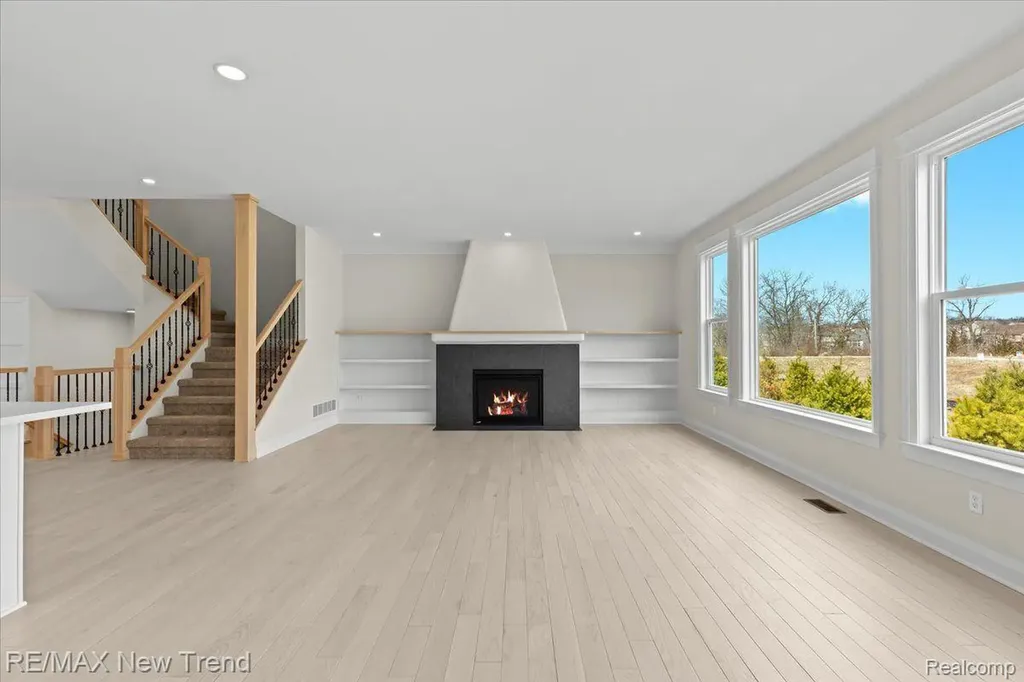 209 Mountain View Lane Milford Village MI 48381