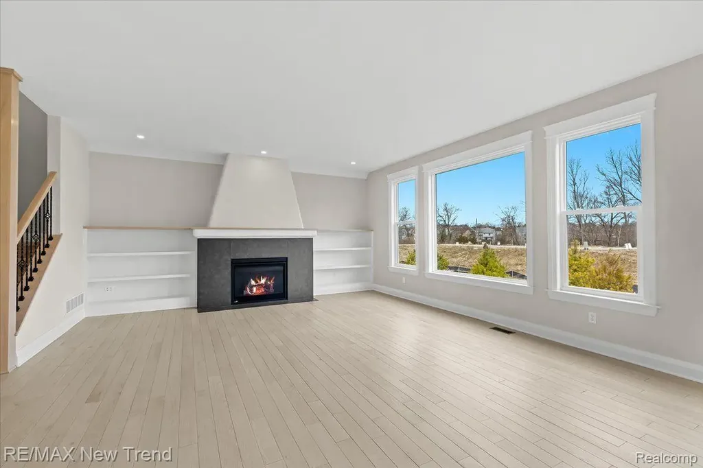 209 Mountain View Lane Milford Village MI 48381
