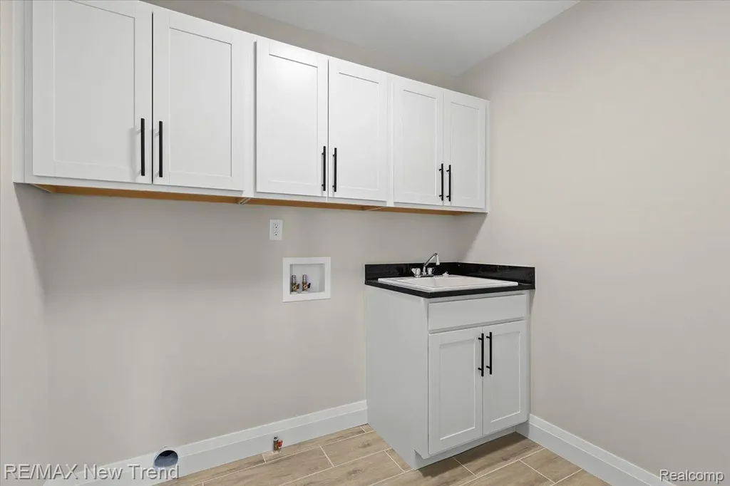 209 Mountain View Lane Milford Village MI 48381