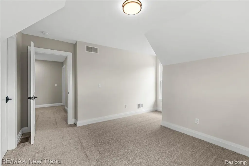 209 Mountain View Lane Milford Village MI 48381