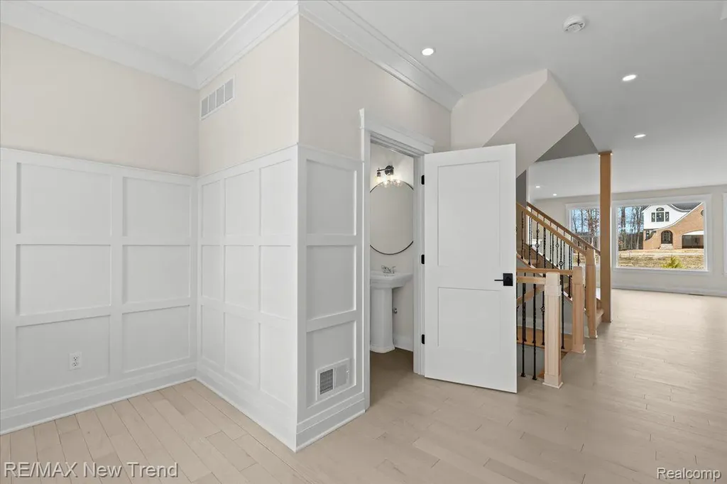 209 Mountain View Lane Milford Village MI 48381