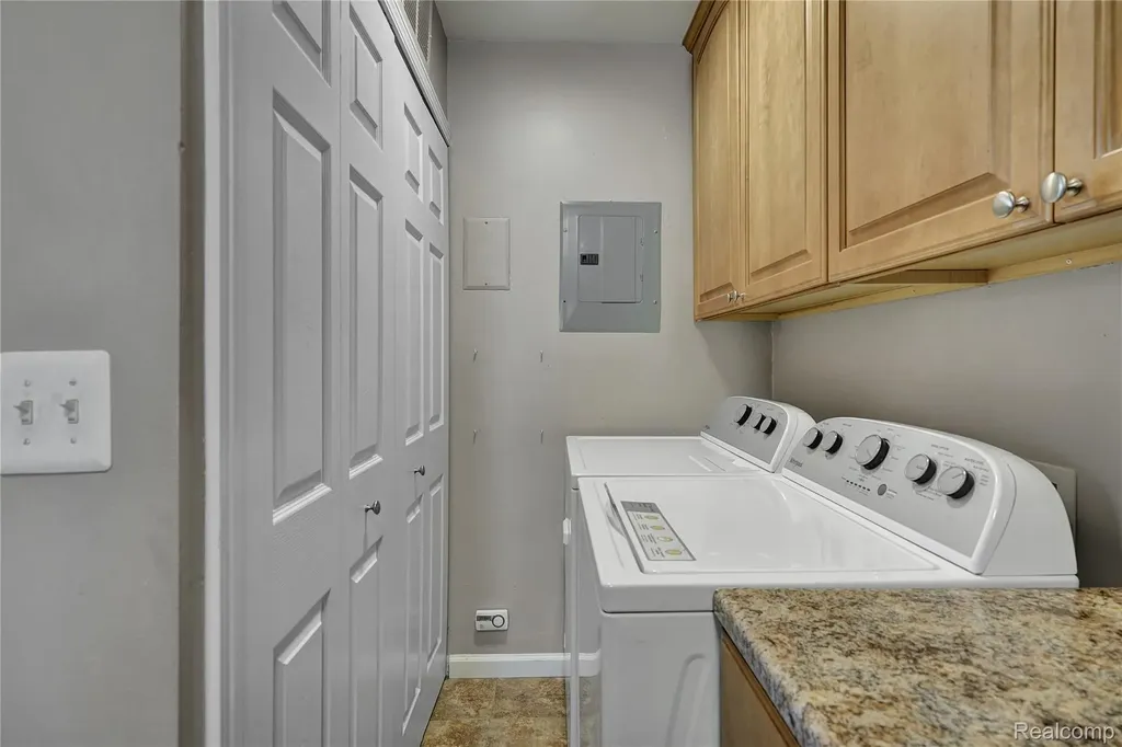 2627 Thornbrier Court Orion Charter Township MI 48430