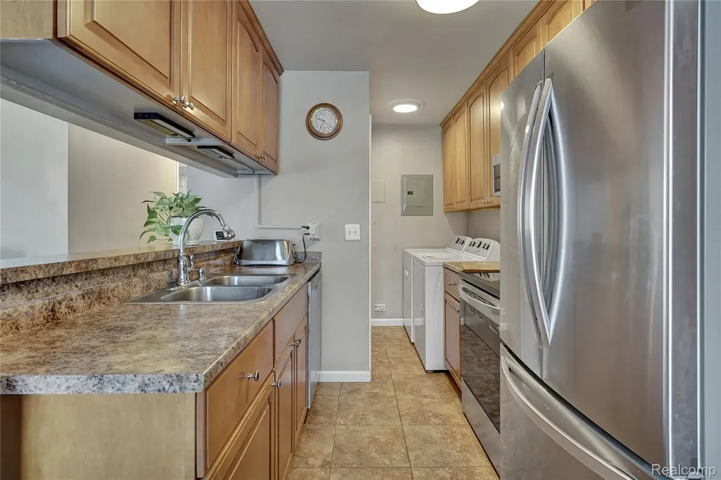 2627 Thornbrier Court Orion Charter Township MI 48430