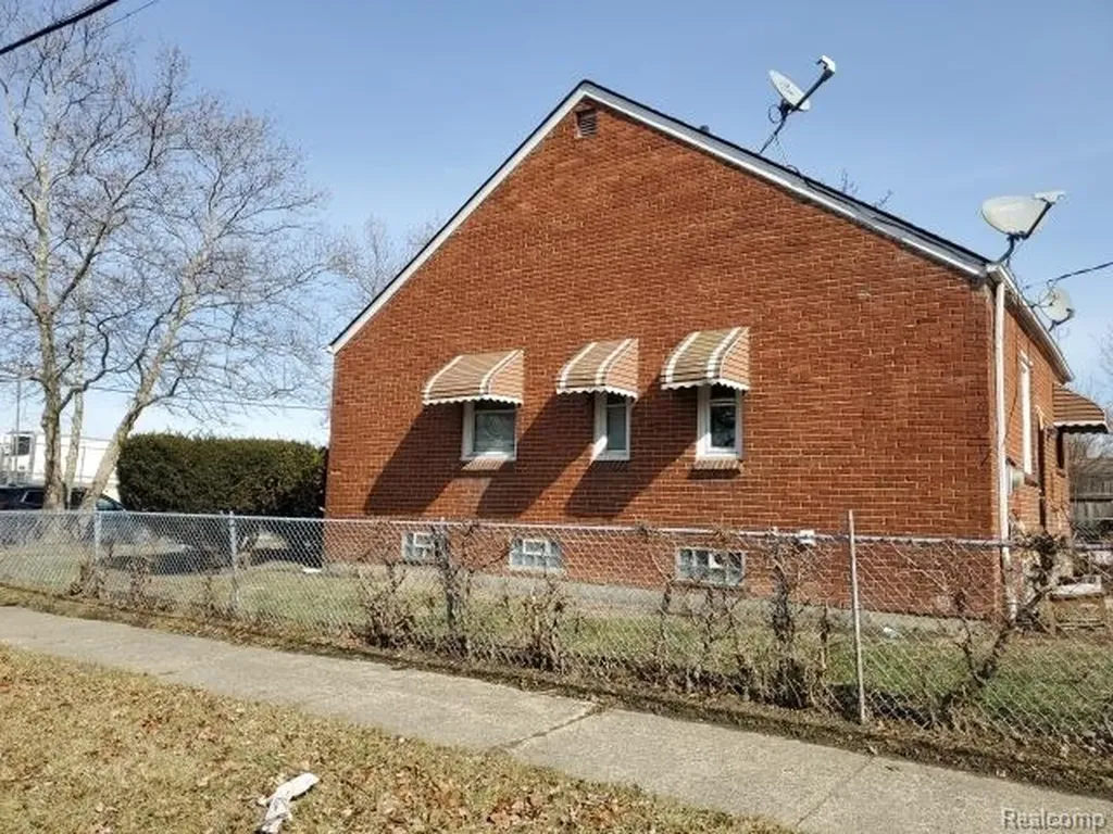 3839 Doris Street Detroit City MI 48238
