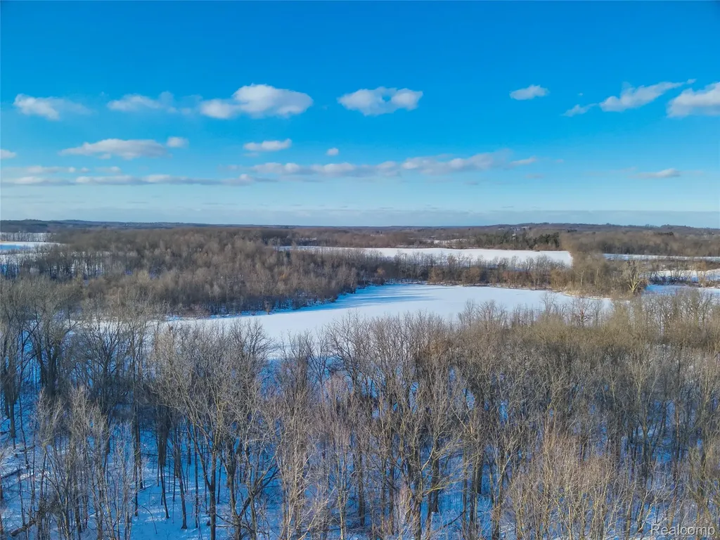 V/l W Us-12 Highway Manchester Township MI 48158