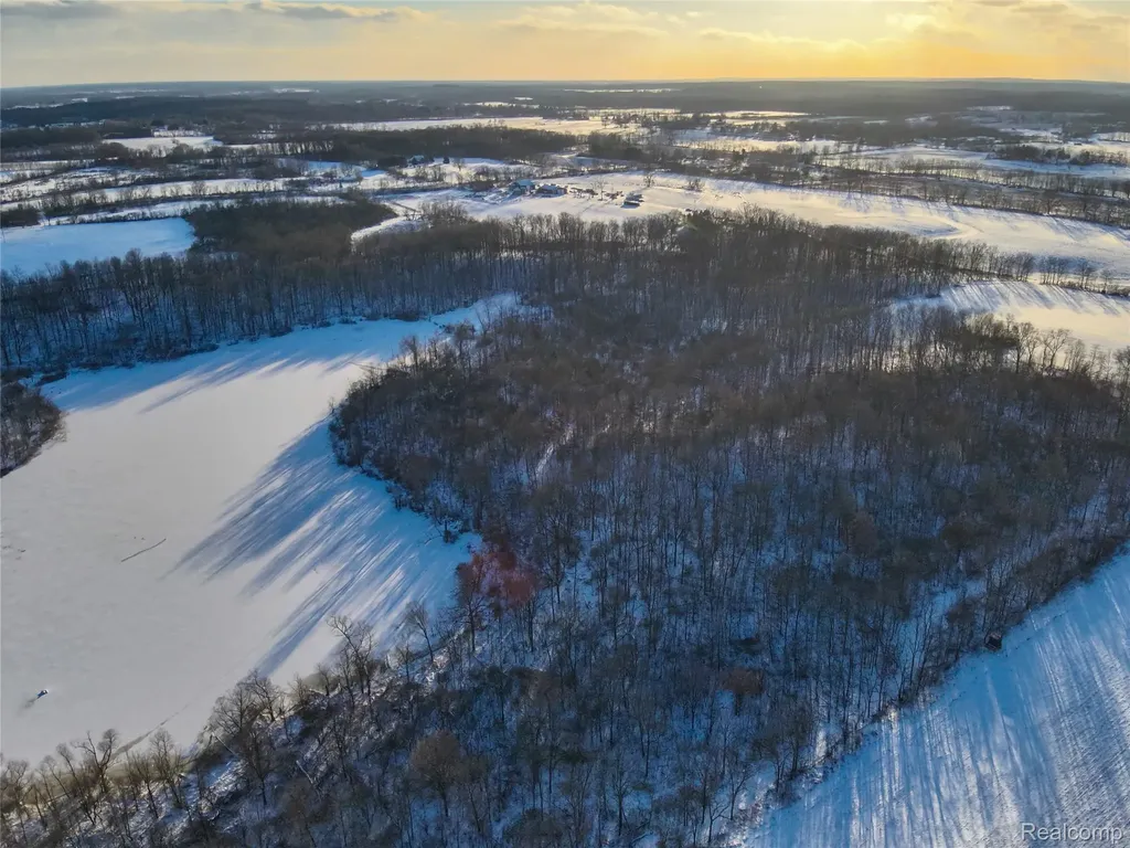 V/l W Us-12 Highway Manchester Township MI 48158