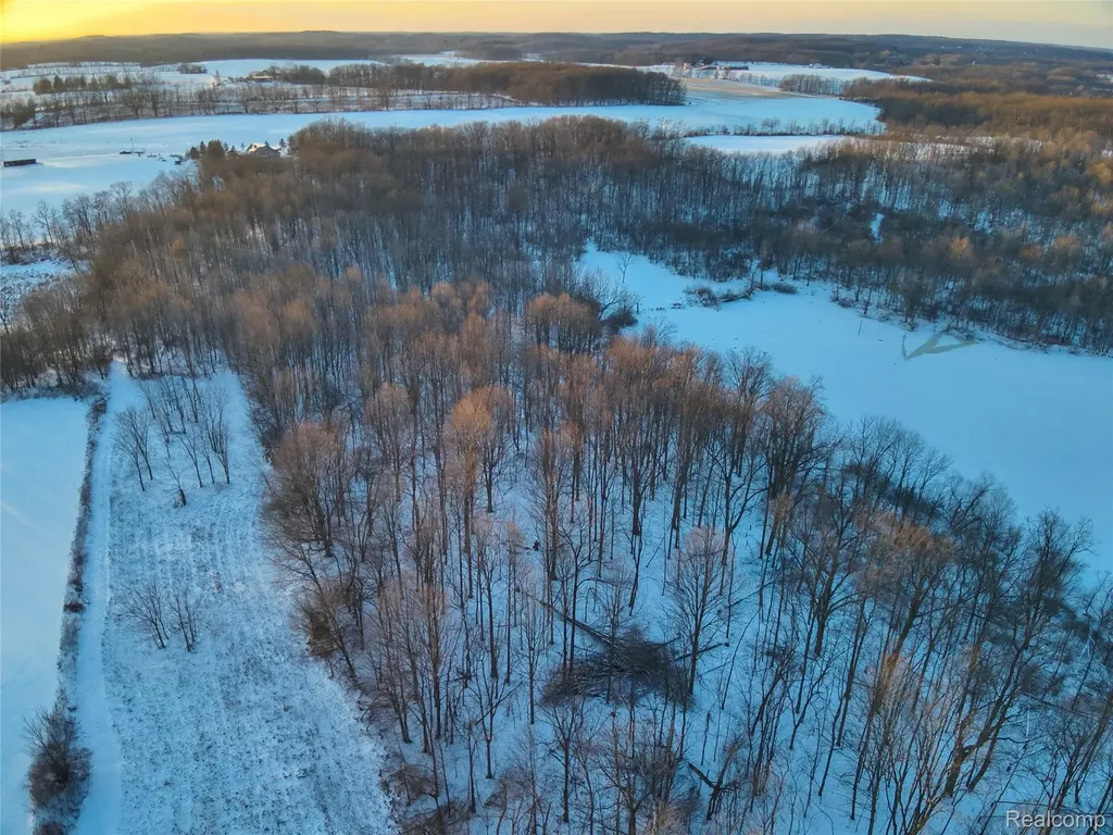 V/l W Us-12 Highway Manchester Township MI 48158