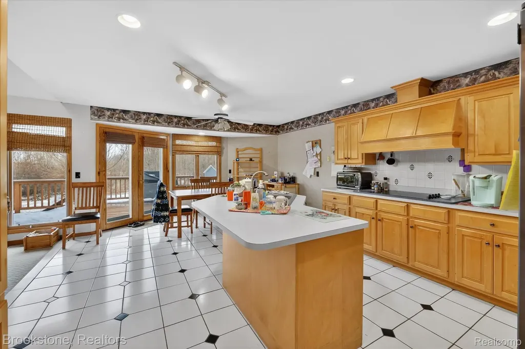 5163 Country Squire Road Dryden Township MI 48428