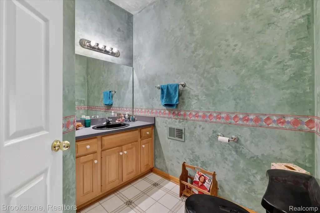 5163 Country Squire Road Dryden Township MI 48428