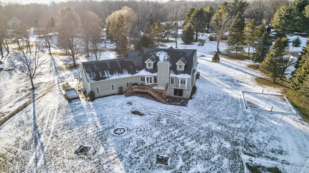 5163 Country Squire Road Dryden Township MI 48428