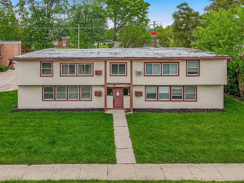 5701-5707 Woodward Street Wayne City MI 48184