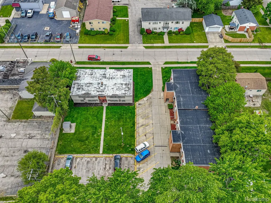 5701-5707 Woodward Street Wayne City MI 48184