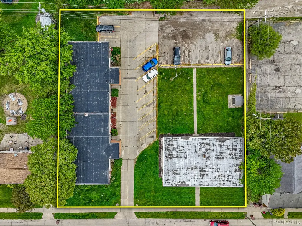 5701-5707 Woodward Street Wayne City MI 48184