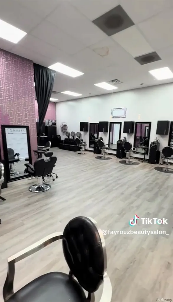 15010 W Warren Dearborn City MI 48126