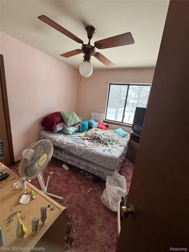 5705 Lake Grove Drive White Lake Charter Township MI 48383