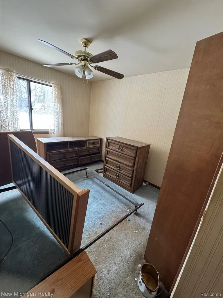 5705 Lake Grove Drive White Lake Charter Township MI 48383