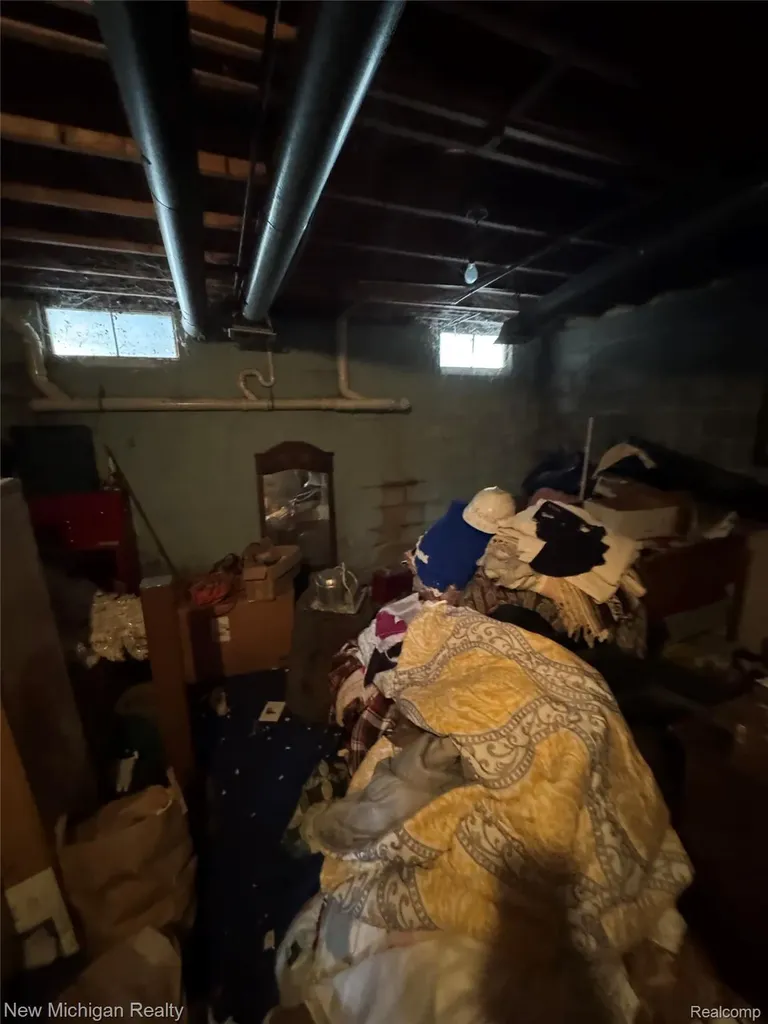 5705 Lake Grove Drive White Lake Charter Township MI 48383