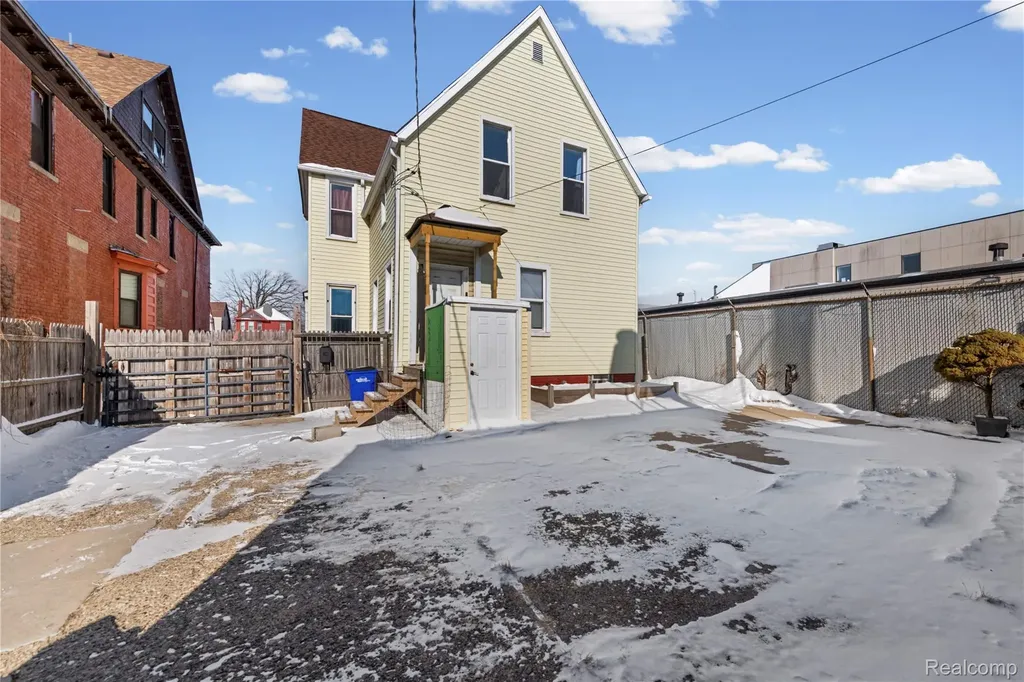 3003 E Grand Boulevard Detroit City MI 48202