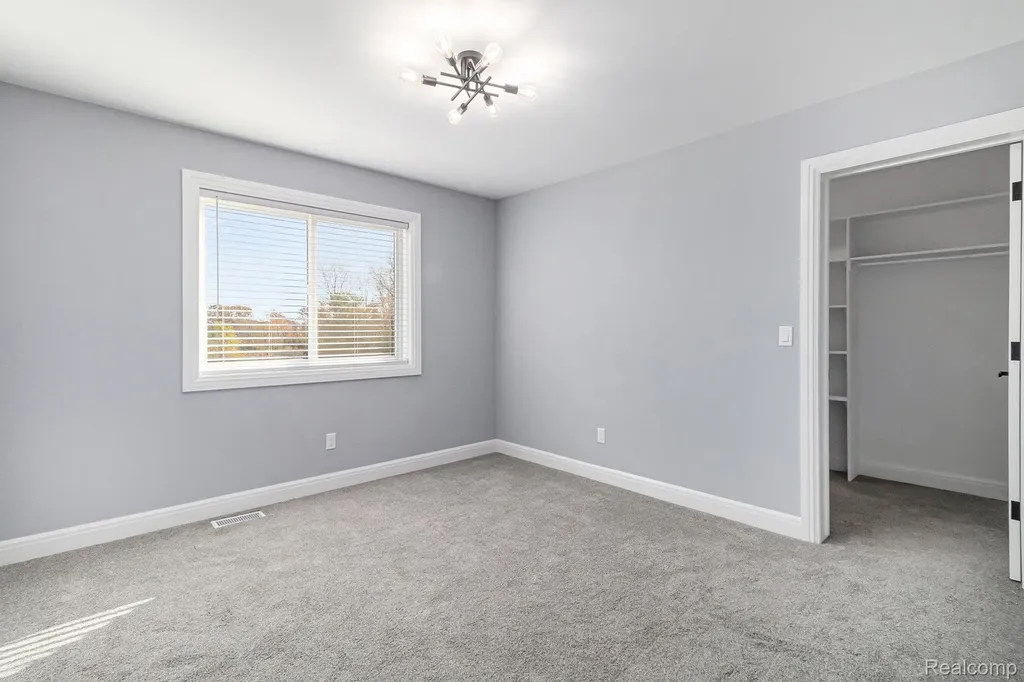 14270 Wright Drive Fenton Charter Township MI 48451