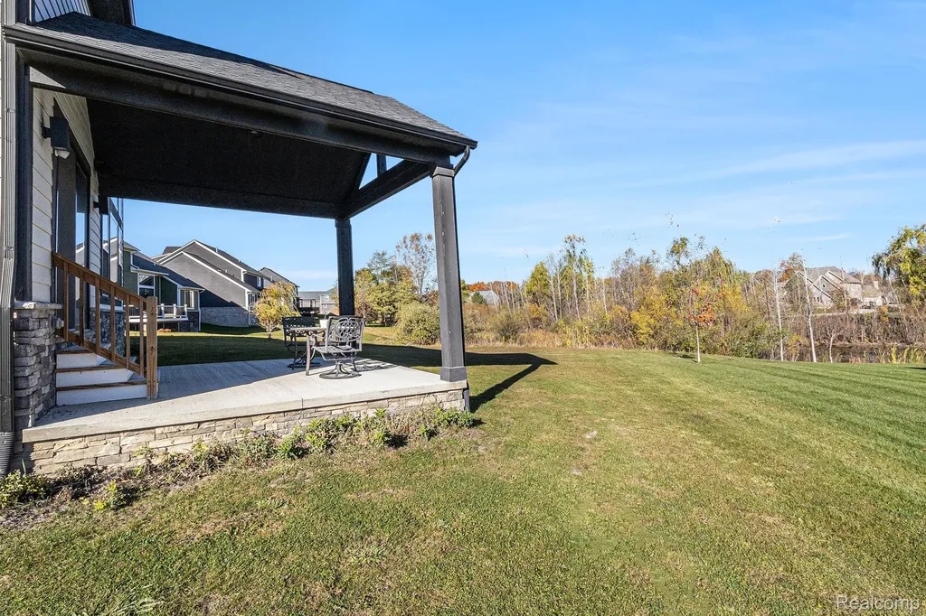 14270 Wright Drive Fenton Charter Township MI 48451