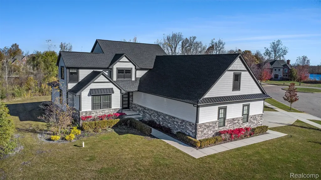 14270 Wright Drive Fenton Charter Township MI 48451