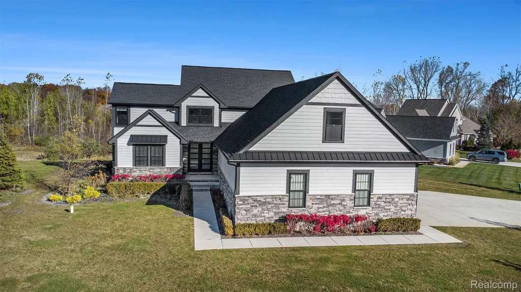 14270 Wright Drive Fenton Charter Township MI 48451