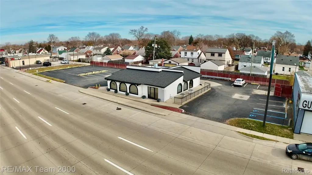 1297 Fort Street Wyandotte City MI 48192