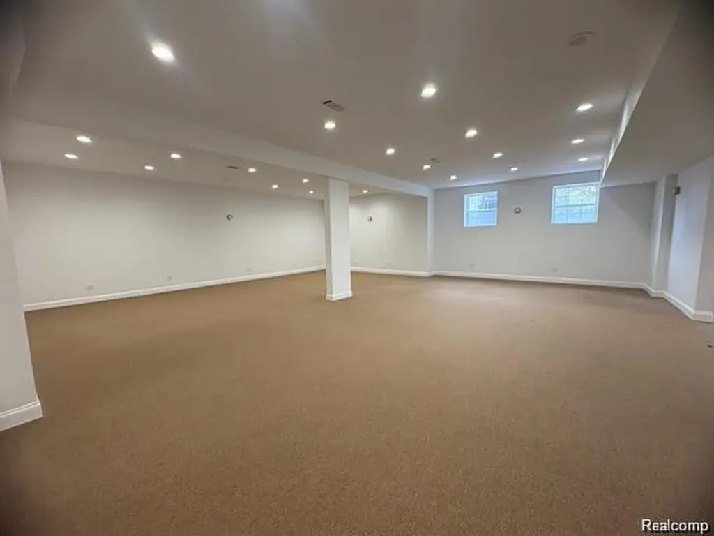 1550 N Milford Road Milford Charter Township MI 48381