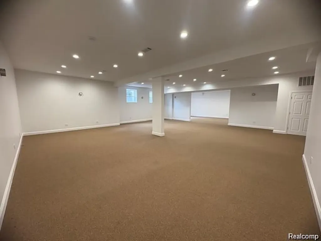 1550 N Milford Road Milford Charter Township MI 48381
