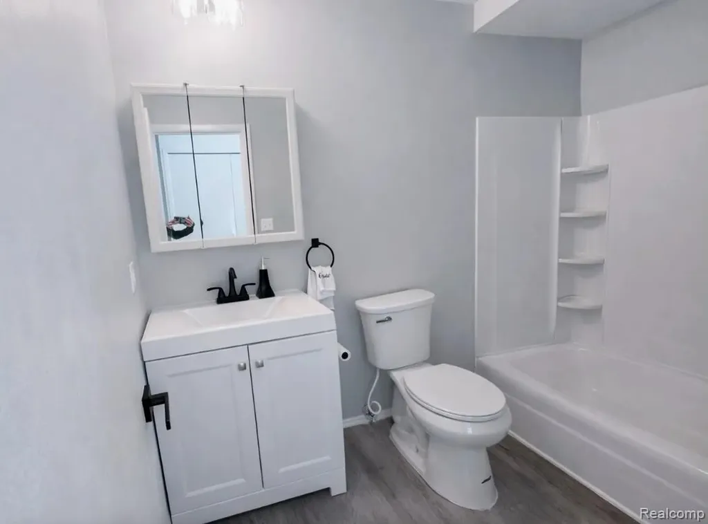 8315 Camelot Court Genesee Charter Township MI 48458