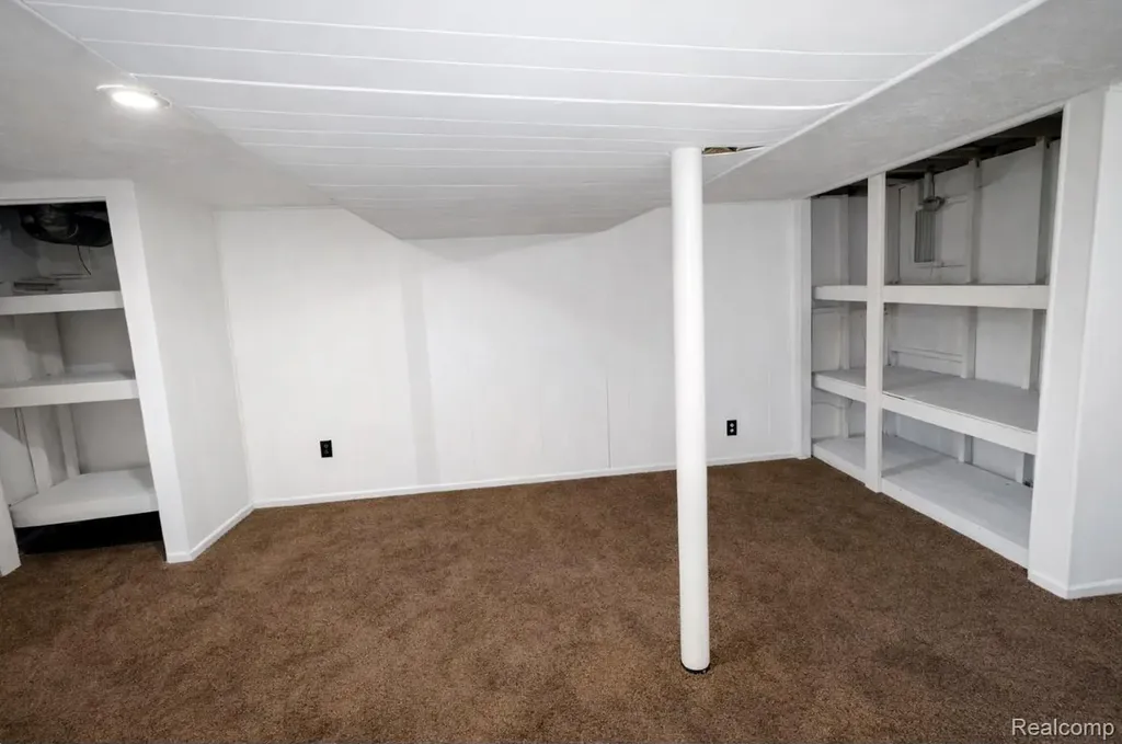 8315 Camelot Court Genesee Charter Township MI 48458