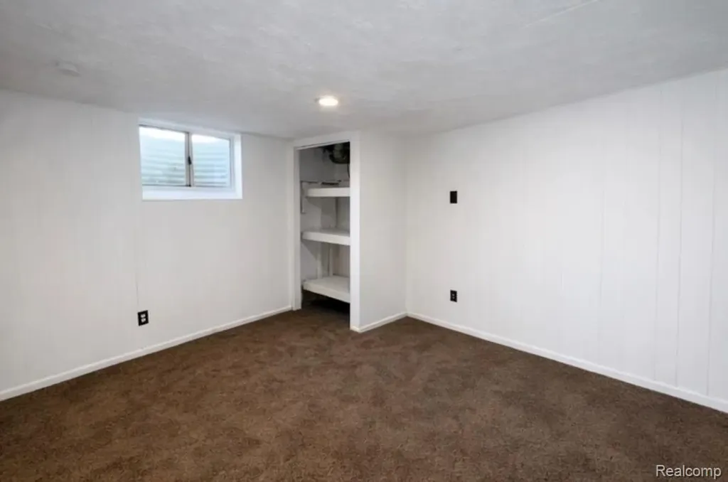 8315 Camelot Court Genesee Charter Township MI 48458