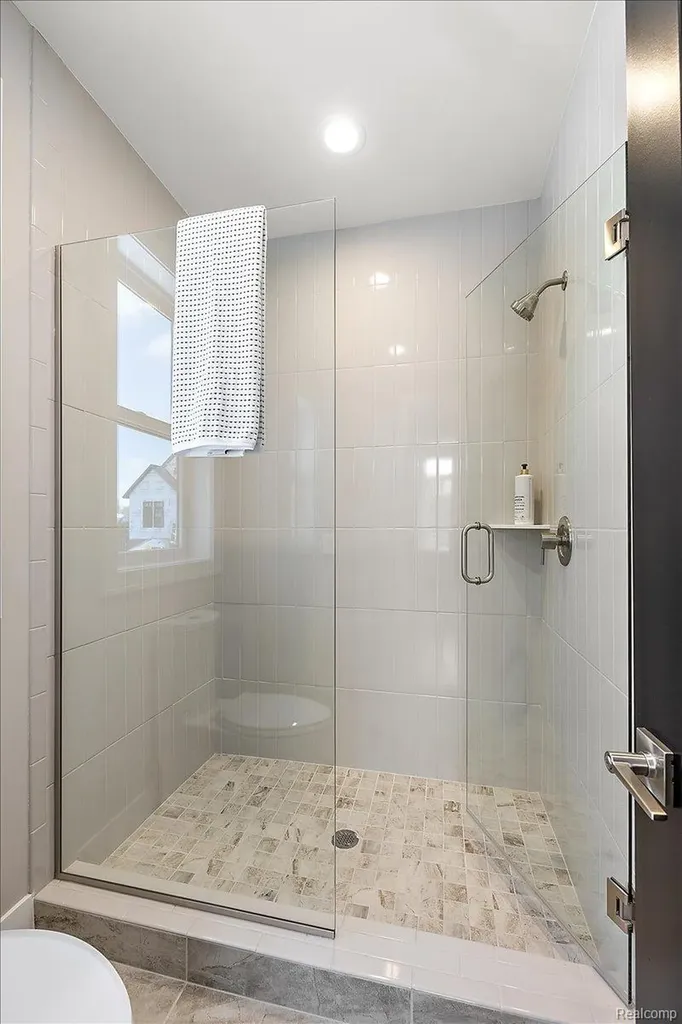 30797 Franklin Hills Court Farmington Hills City MI 48334