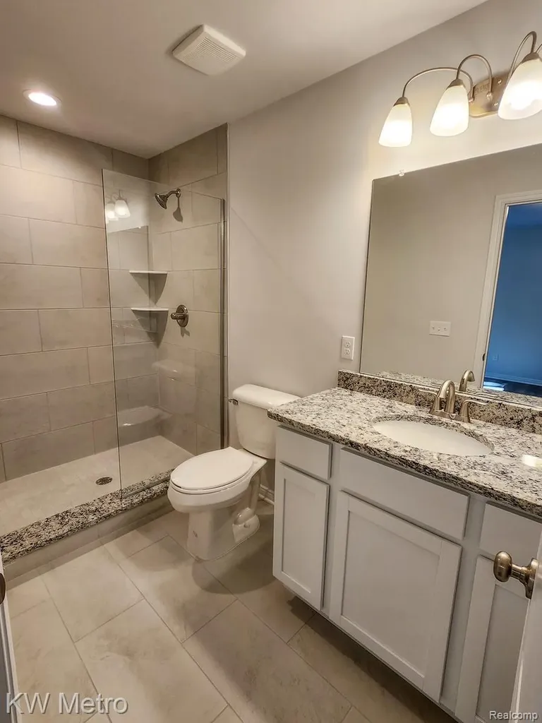 195 Whispering Pines Drive Fenton City MI 48430