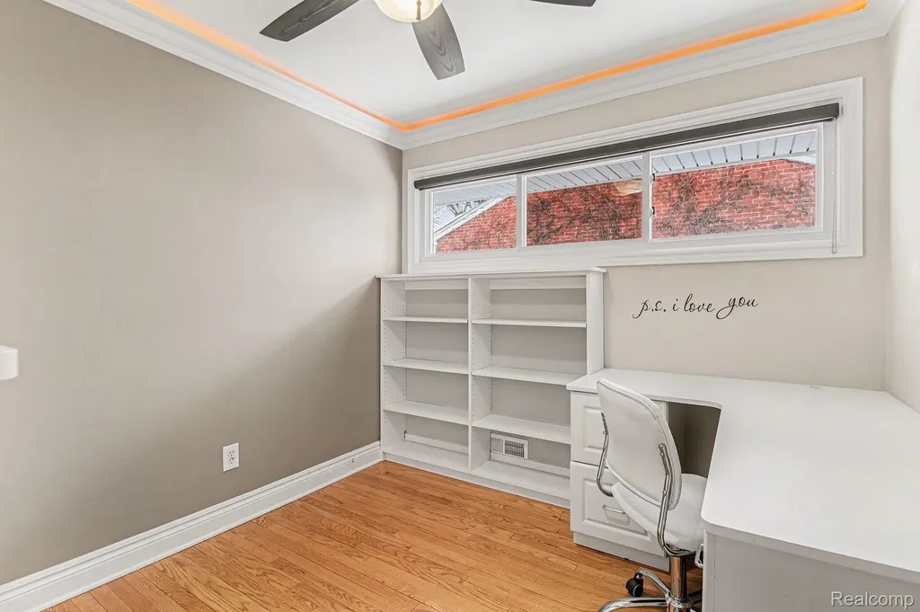 1421 Lloyd Avenue Royal Oak City MI 48073