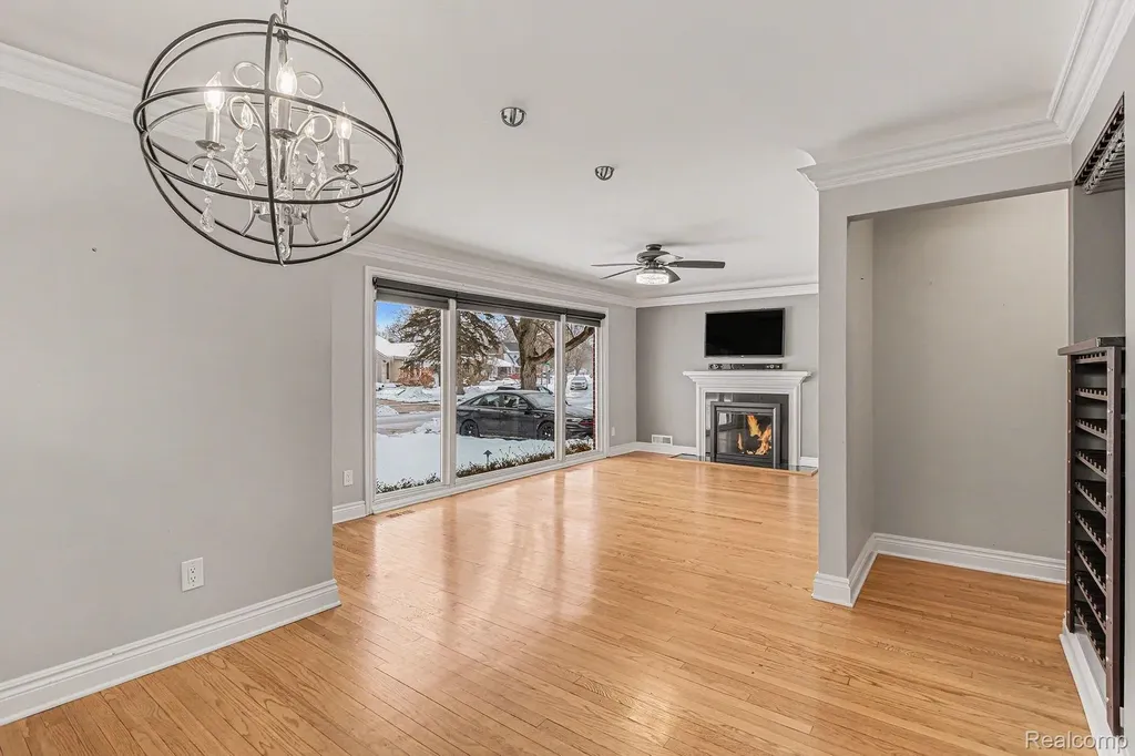 1421 Lloyd Avenue Royal Oak City MI 48073