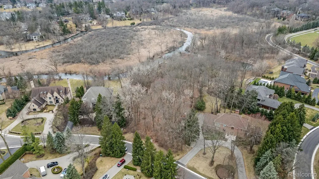 3026 Heron French Provincial Bloomfield Hills City MI 48302
