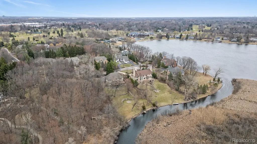 3026 Heron French Provincial Bloomfield Hills City MI 48302