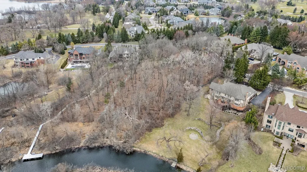 3026 Heron French Provincial Bloomfield Hills City MI 48302