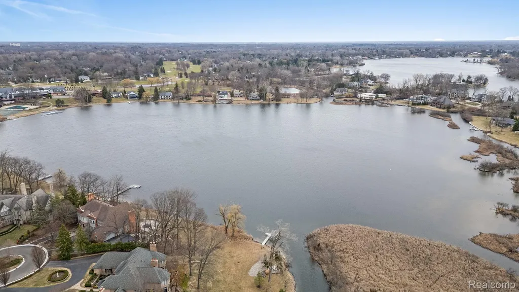 3026 Heron French Provincial Bloomfield Hills City MI 48302