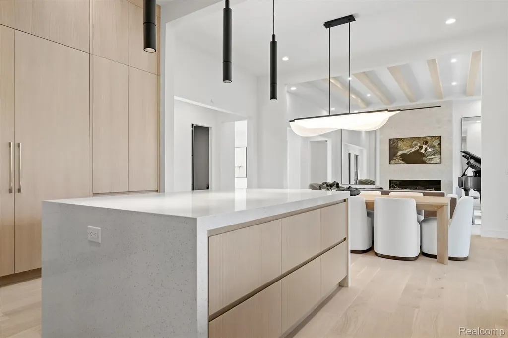 3026 Heron French Provincial Bloomfield Hills City MI 48302
