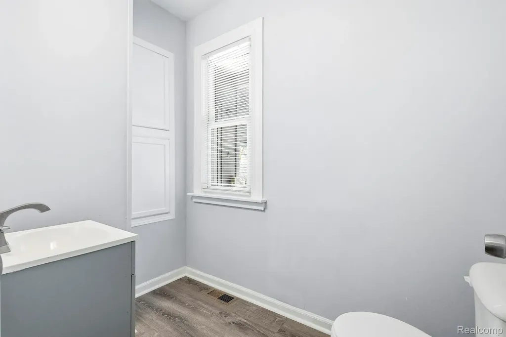 53 Cortland Street Highland Park City MI 48203
